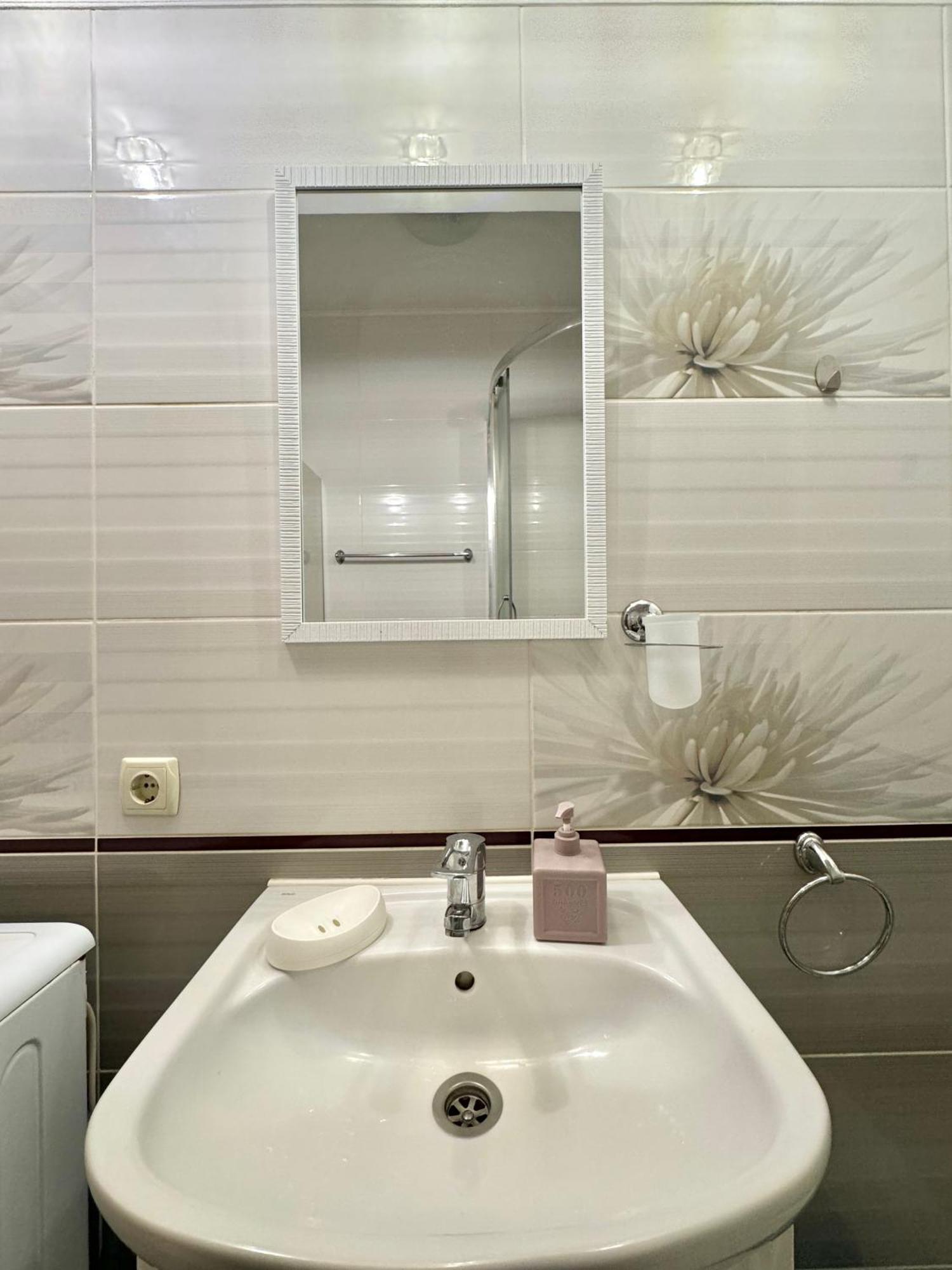 Apartpoltava 100 Квадратних Метрів Затишку В Серці Полтави, Корпусний Парк, Банківський Чек Екстериор снимка